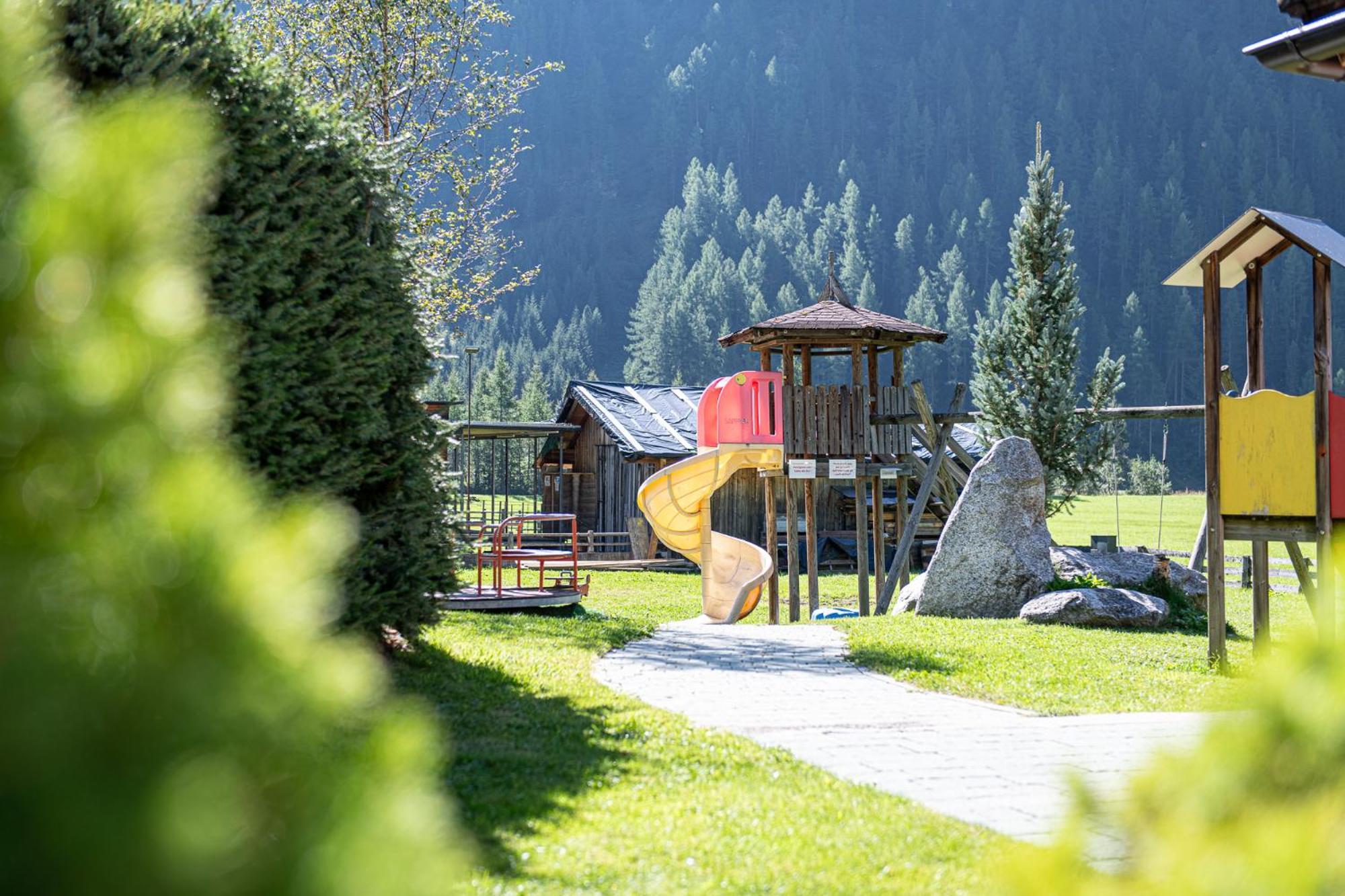 Hotel Bacher Riva di Tures Eksteriør bilde