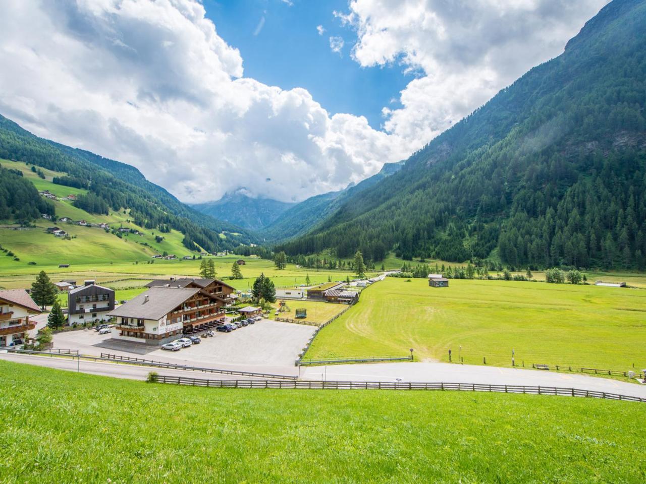 Hotel Bacher Riva di Tures Eksteriør bilde